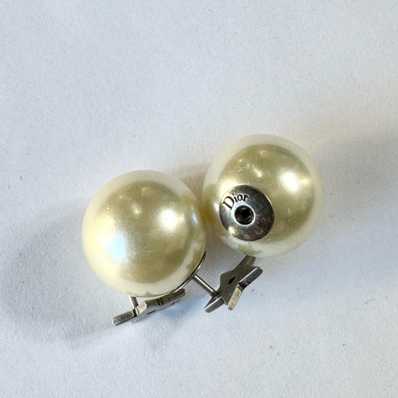 Authentic Dior Tribales Star and Perl - Picture 3 of 5